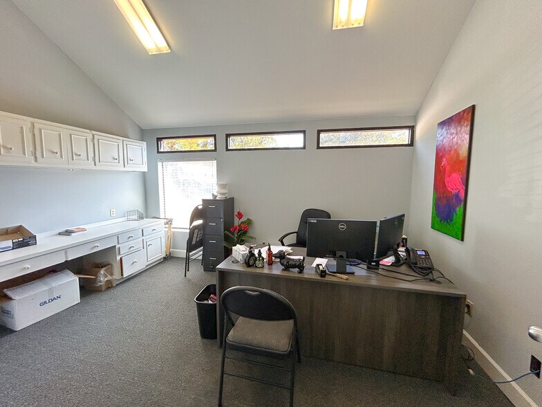 More Photos Of 3512 Godwin Ct, Mobile Medical For Sale