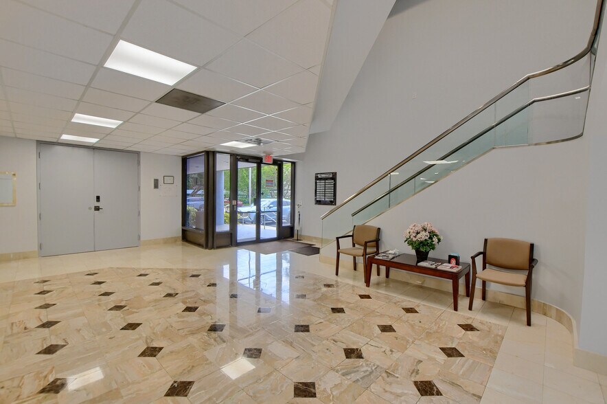 More Photos Of 2201 NW Corporate Blvd, Boca Raton Office For Lease