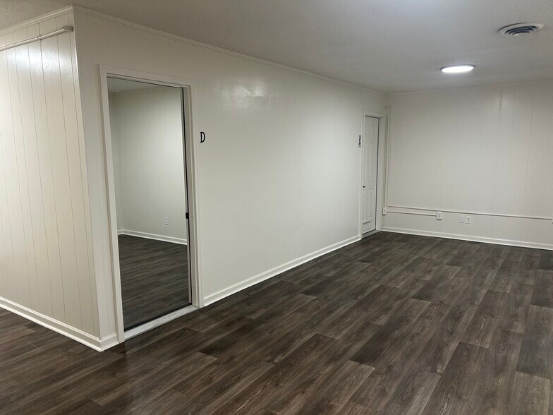More Photos Of 103 Queen St, Georgetown Medical For Lease