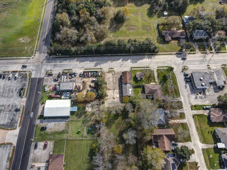 More Photos Of 1916 Cedar Dr, La Marque Restaurant For Lease