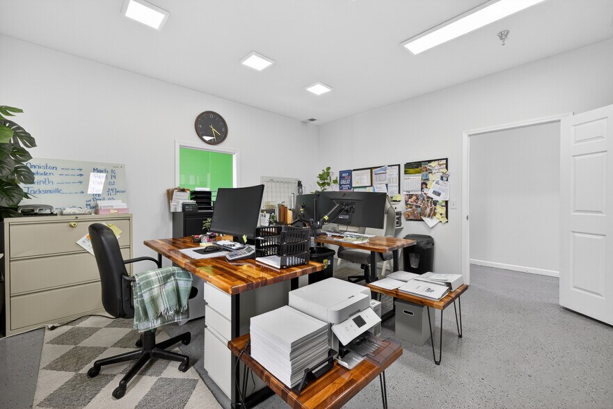 More Photos Of 1250 Warehouse Row W, Fort Payne Industrial For Sale