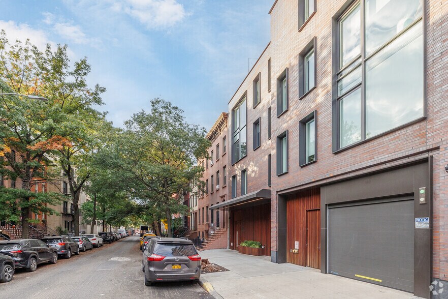 More Photos Of 24 4th Ave, Brooklyn Apartments For Sale