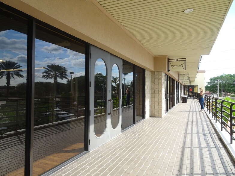 More Photos Of 21065-21073 Powerline Rd, Boca Raton Unknown For Lease