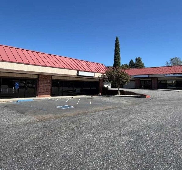 More Photos Of 4076-4086 Grass Valley Hwy, Auburn Storefront Retail Office For Lease