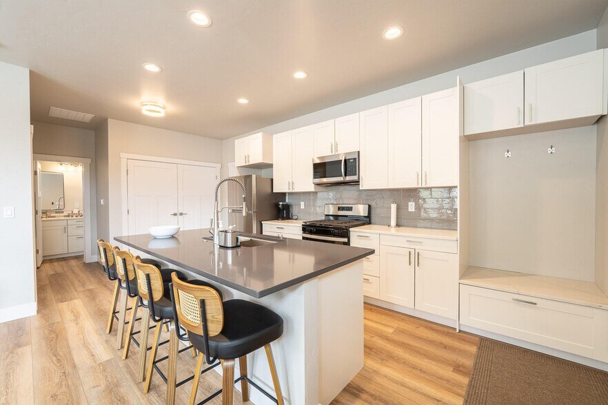 More Photos Of , Hailey Multifamily For Sale
