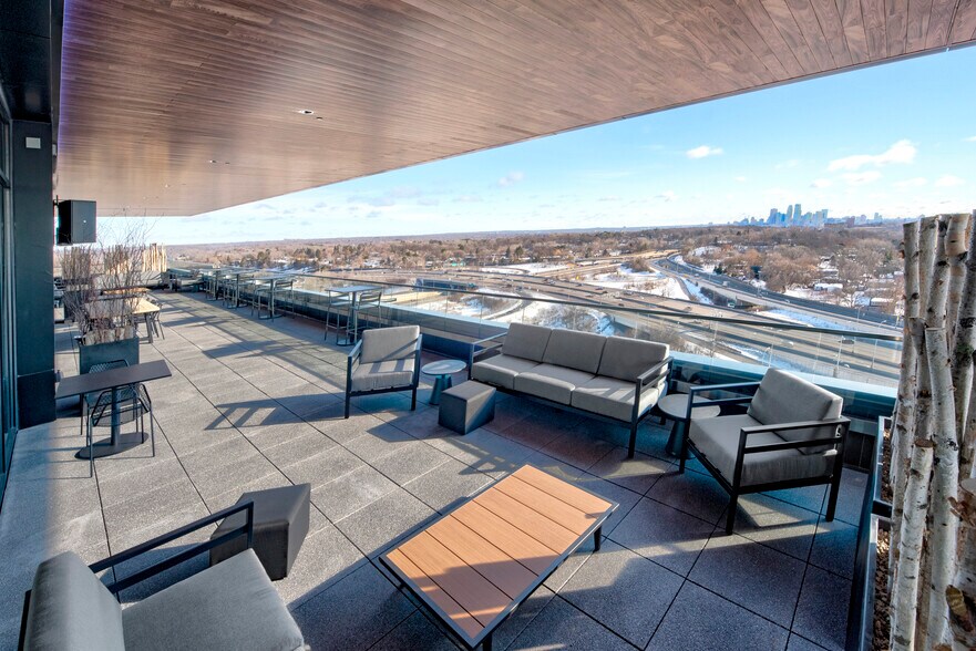 More Photos Of 1601 Utica Ave S, Minneapolis Office For Lease