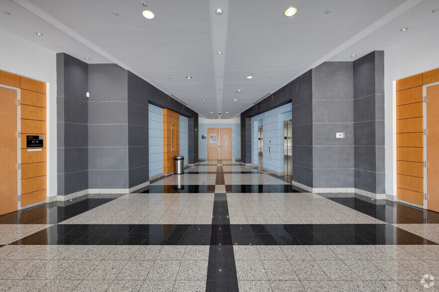 More Photos Of 7560 Red Bug Lake Rd, Oviedo Medical For Sale