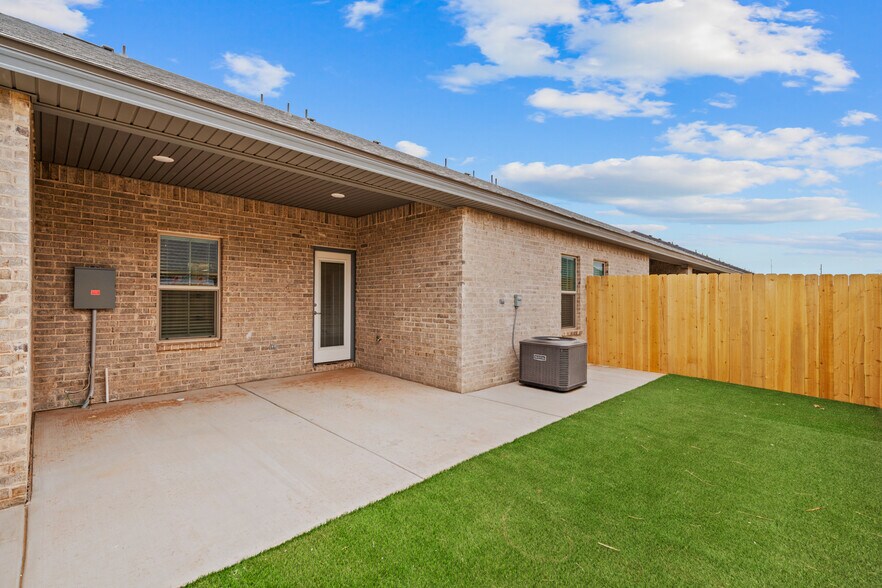More Photos Of 7030-7036 41st st, Lubbock Apartments For Sale