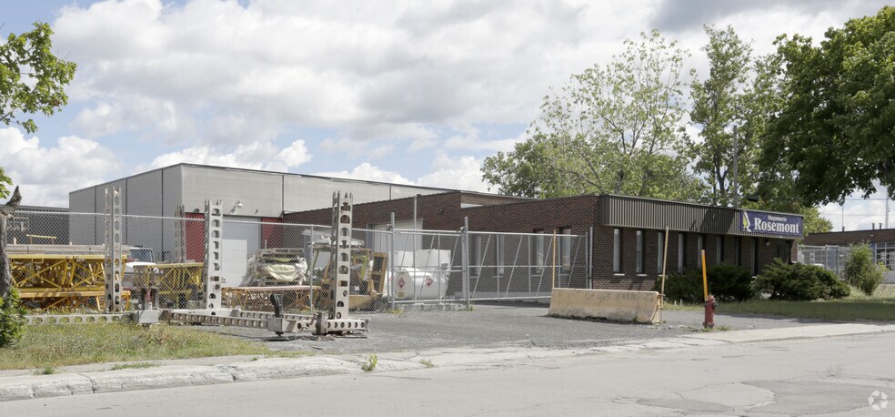 More Photos Of 8151 St Industiries, Montréal Manufacturing For Sale