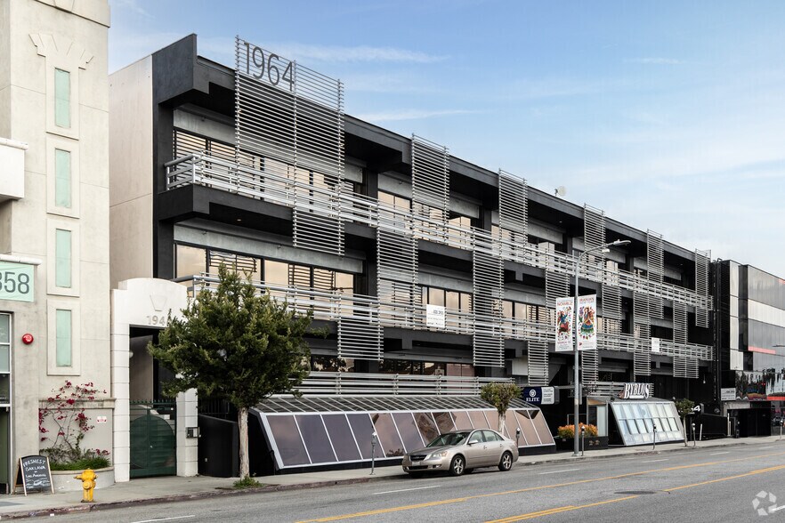 More Photos Of 1964 Westwood Blvd, Los Angeles Coworking Space