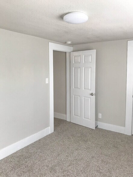 More Photos Of 214 W Republic St, Baytown Apartments For Sale