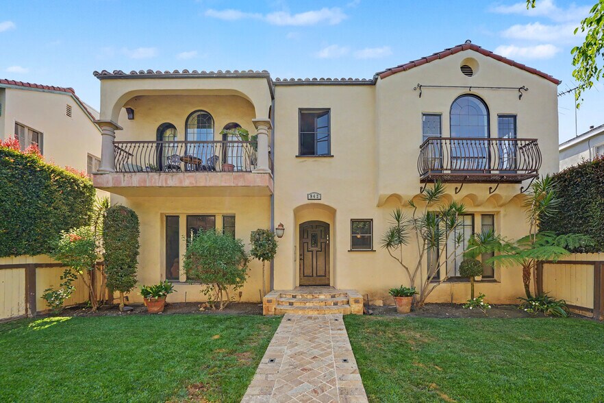 More Photos Of 942 S Mansfield Ave, Los Angeles Apartments For Sale