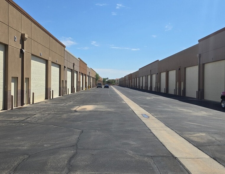 More Photos Of 291 E Ocotillo Rd, Chandler Warehouse For Sale