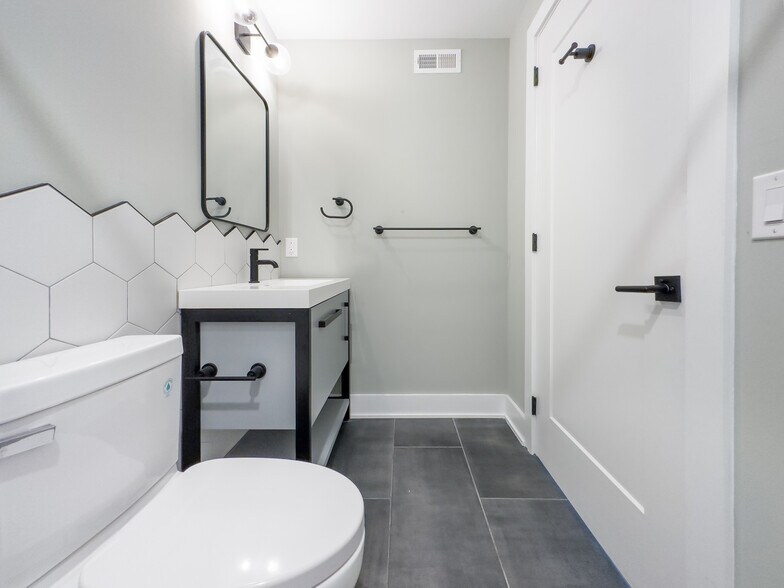 More Photos Of 1723 Ridge Ave, Philadelphia Apartments For Sale