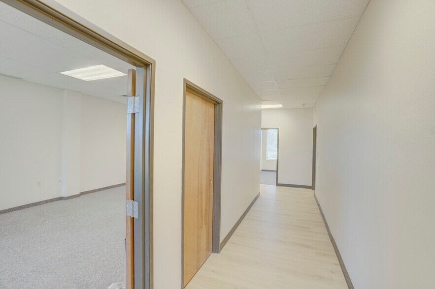 More Photos Of 2099 N Collins Blvd, Richardson Office For Lease