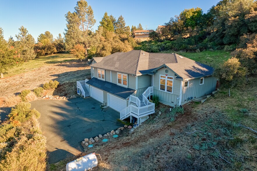 More Photos Of 10401 Point Lakeview Rd, Kelseyville Apartments For Sale