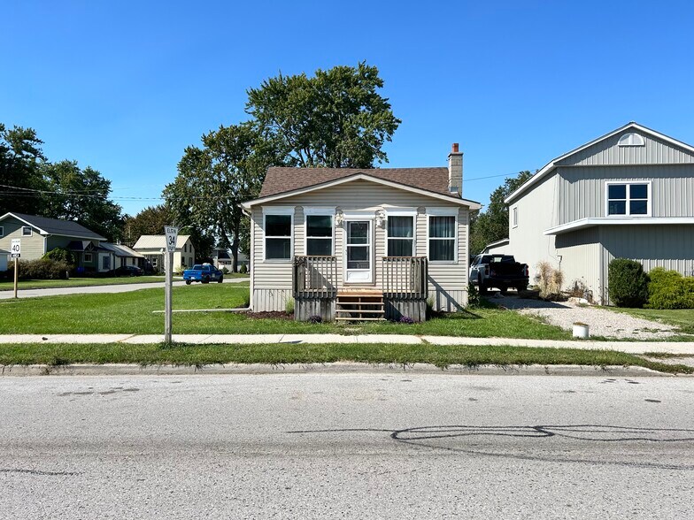 More Photos Of 138 Borden Ave, Belmont Land For Sale