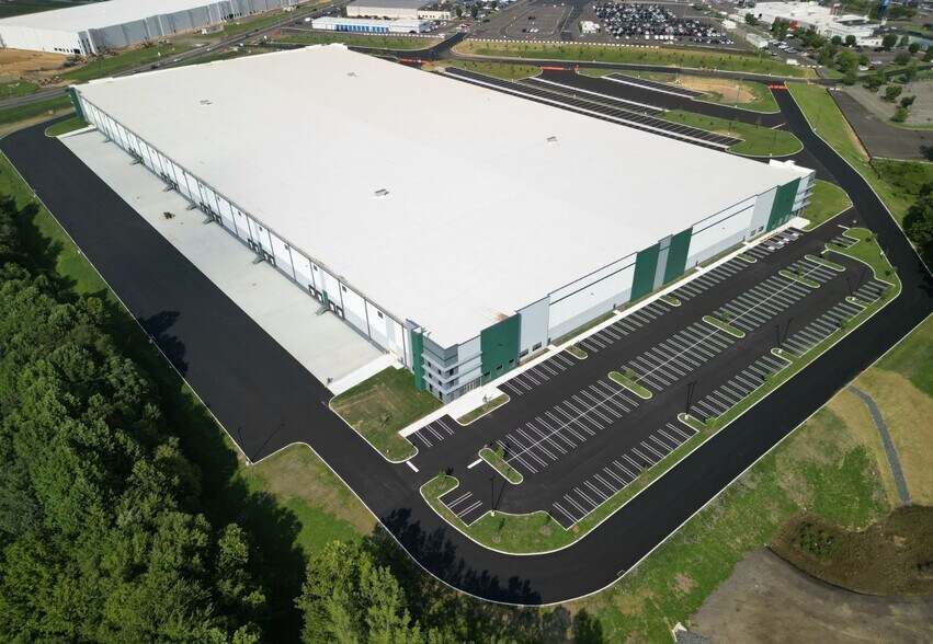 More Photos Of 1600 E Old Lincoln Hwy, Langhorne Unknown For Lease