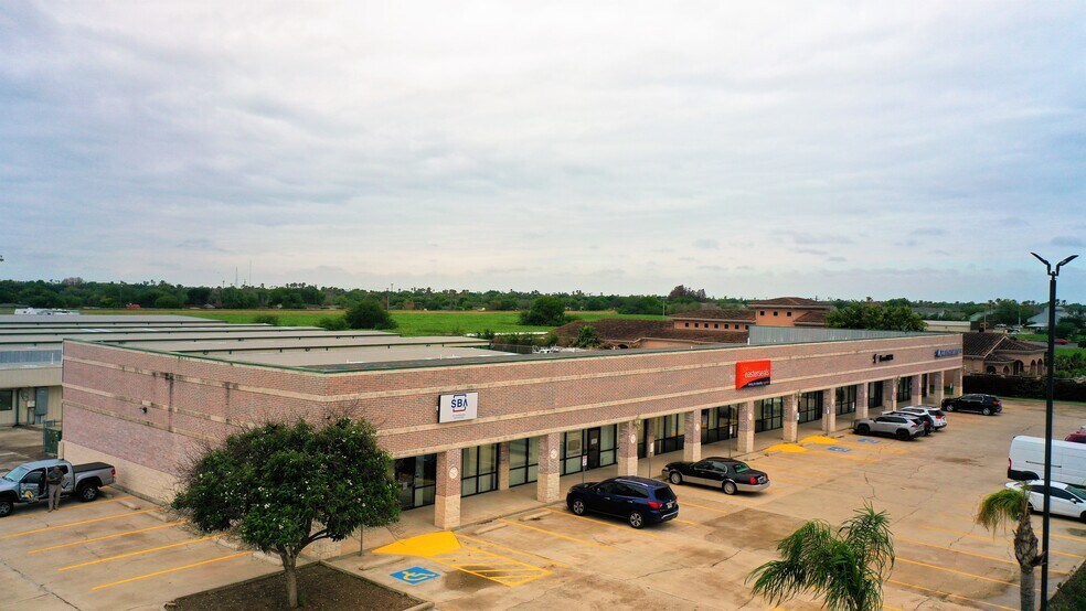 More Photos Of 2422 E Tyler Ave, Harlingen Storefront For Sale
