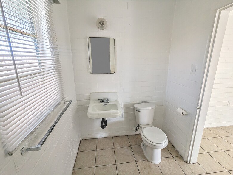 More Photos Of 2027 E Benson Hwy, Tucson Apartments For Sale