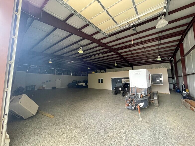 More Photos Of 20338 Telge Rd, Tomball Warehouse For Lease
