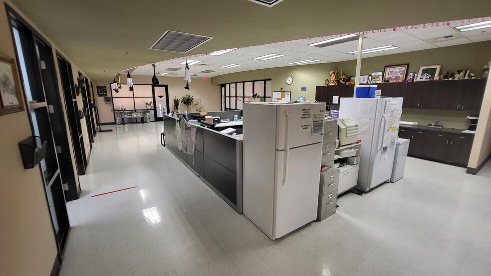 More Photos Of 2610-2620 S Jones Blvd, Las Vegas Medical For Sale