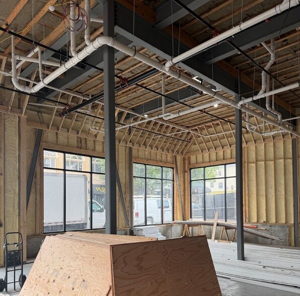 More Photos Of 386 Atwells Ave, Providence Apartments For Lease