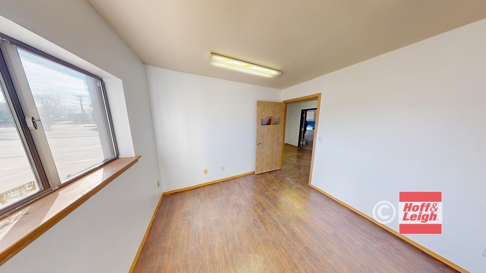 More Photos Of 3630 N Stone Ave, Colorado Springs Warehouse For Lease