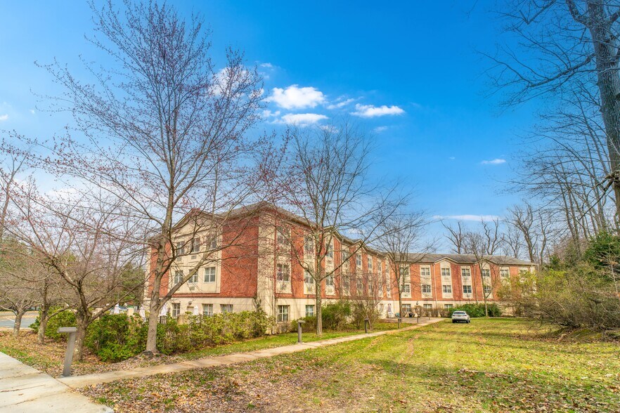 More Photos Of 728 Bunn Dr, Princeton Skilled Nursing Facility For Sale