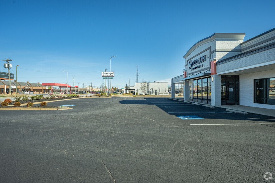 More Photos Of 1178 Woodruff Rd, Greenville Unknown For Lease