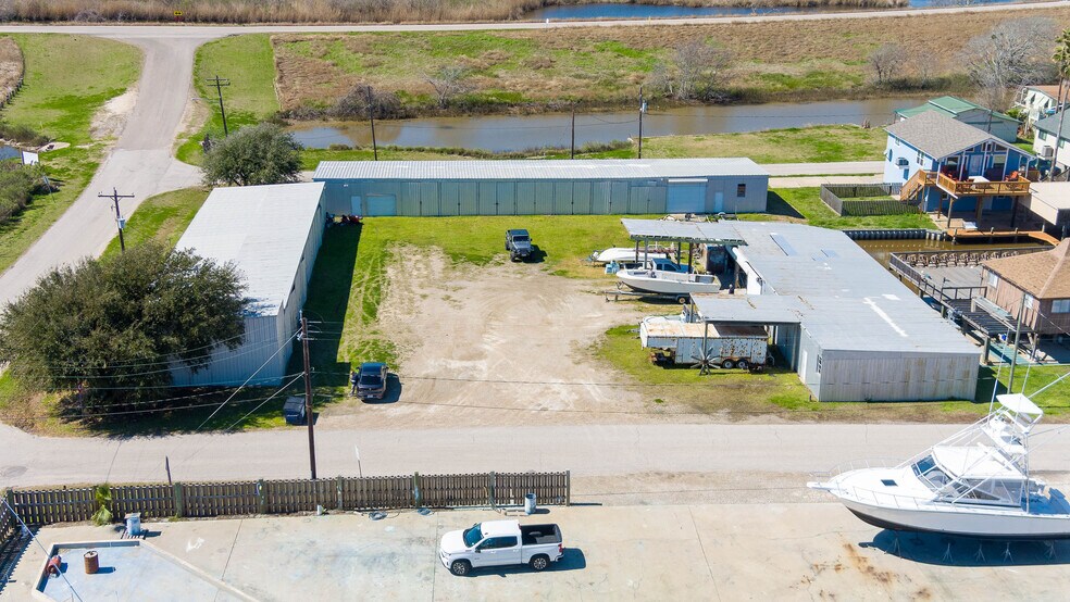 More Photos Of 205 Marine Way, Freeport Self Storage For Sale