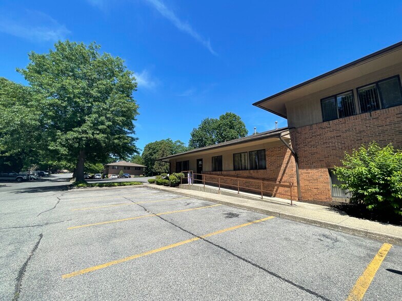 More Photos Of 1150 Portion Rd, Holtsville Medical For Lease