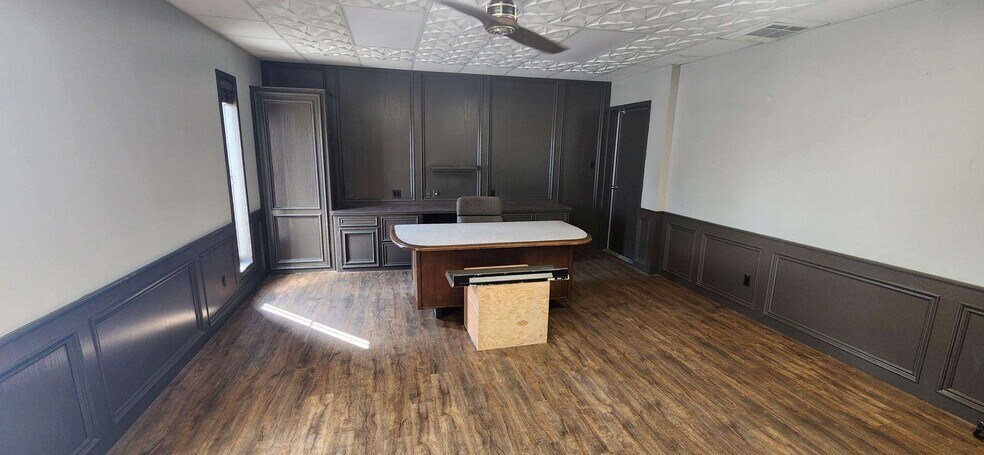 More Photos Of 4802 Neptune St, Corpus Christi Warehouse For Lease