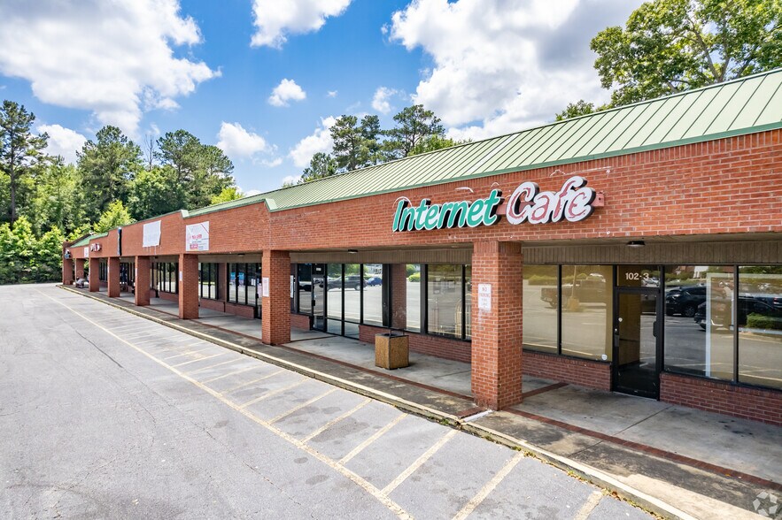 More Photos Of 3555 Mercer University Dr, Macon-Bibb Unknown For Lease