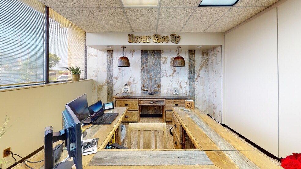 More Photos Of 6258 W Pierson Rd, Flushing Medical For Lease