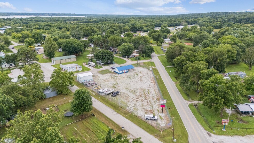 More Photos Of 100 Main St, Bernice Self Storage For Sale