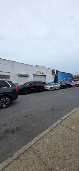 More Photos Of 3-5 Rhoades St, Dorchester Land For Sale