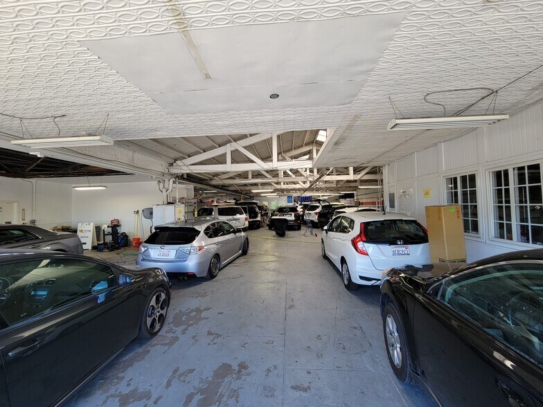More Photos Of 5512 Martin Luther King Jr. Way, Oakland Auto Repair For Sale