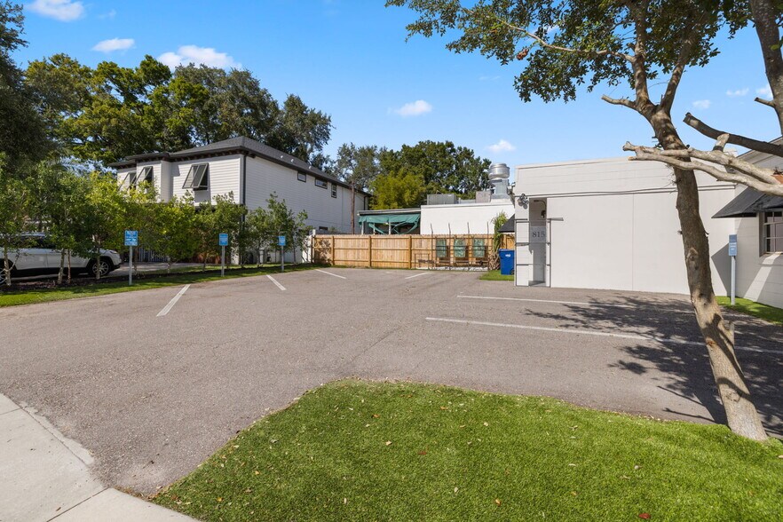 More Photos Of 815 S Howard Ave, Tampa Medical For Sale