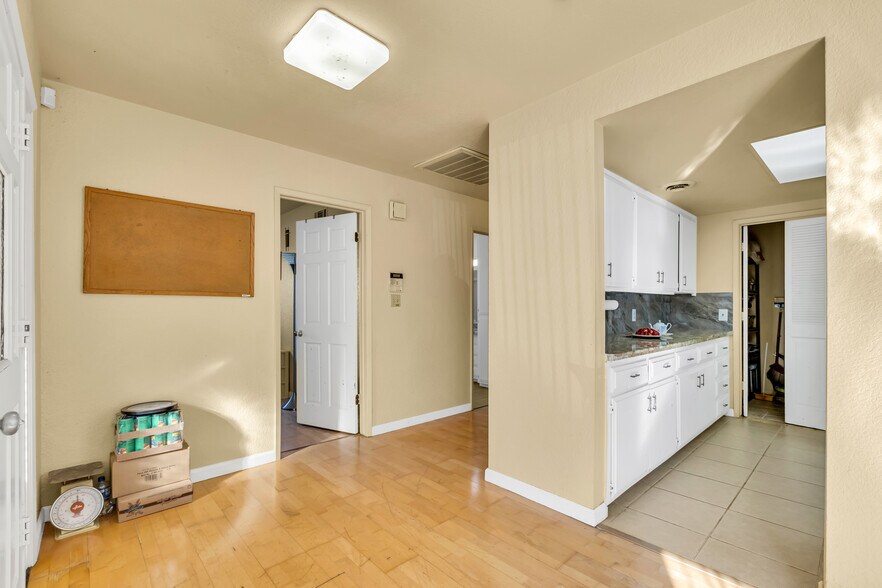 More Photos Of 9503 Barber Rd, Galt Land For Sale