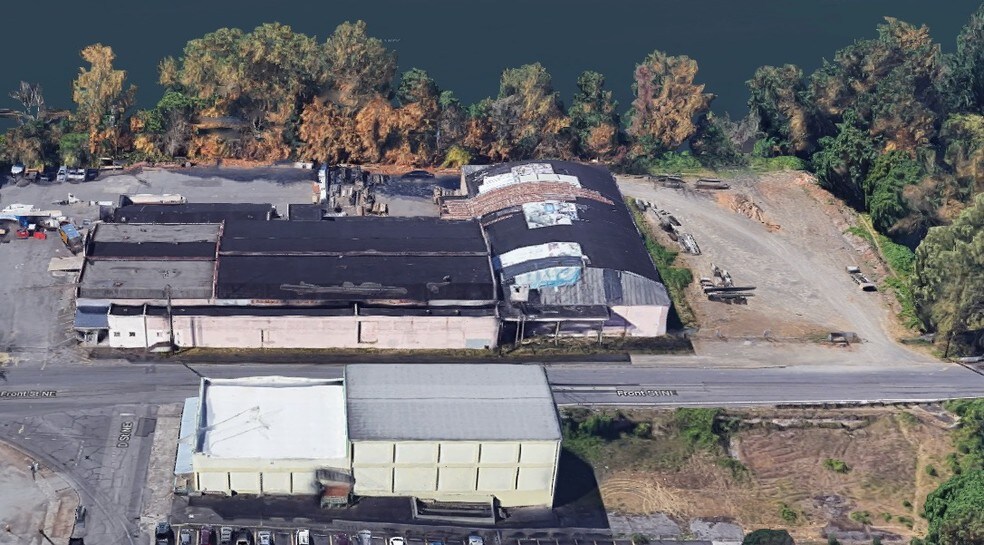 More Photos Of 900-910 Front St NE, Salem Warehouse For Sale