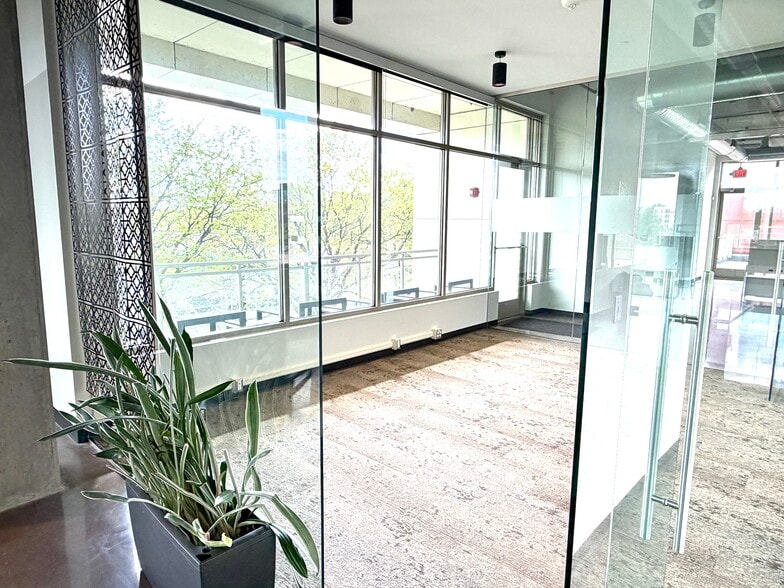 More Photos Of 1004-1028 E Washington Ave, Madison Apartments For Lease