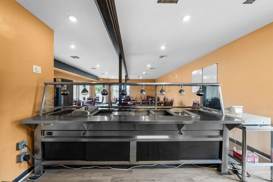 More Photos Of 2900 E 5th St, Panama City Restaurant For Sale