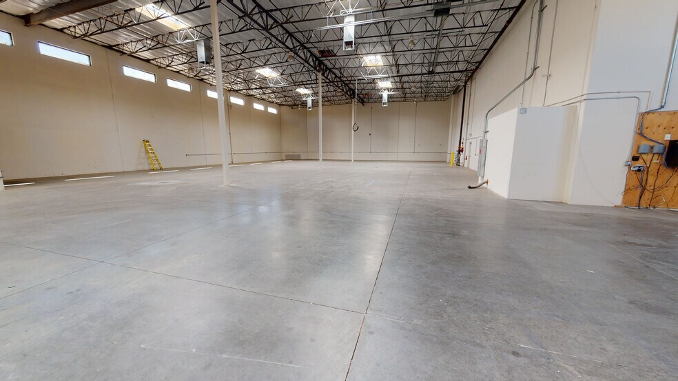 More Photos Of 2540 Landon Dr, Bullhead City Industrial For Sale