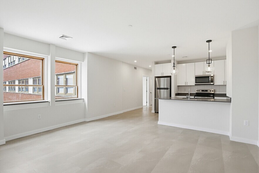 More Photos Of 250 College Ave, Lancaster Apartments For Lease