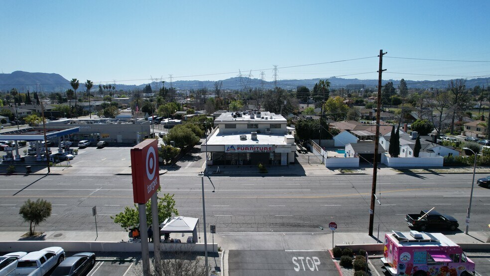 More Photos Of 11024 Victory Blvd, North Hollywood Storefront Retail Office For Sale