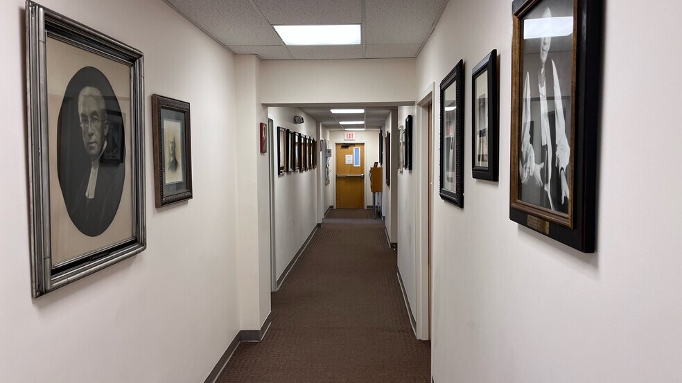 More Photos Of 831 DeKalb Pike, Blue Bell Schools For Sale