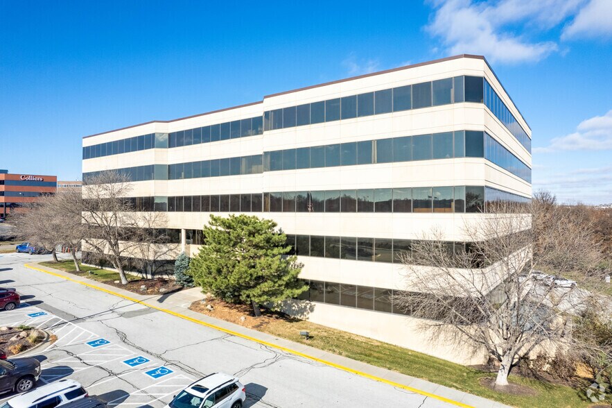 More Photos Of 11422 Miracle Hills Dr, Omaha Office For Lease