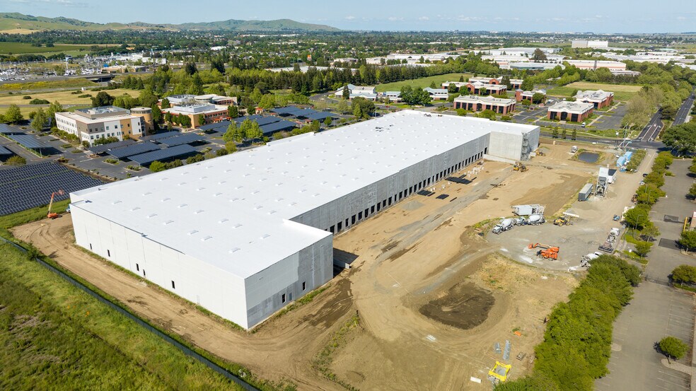 More Photos Of 2725 Low Ct, Fairfield Distribution For Lease