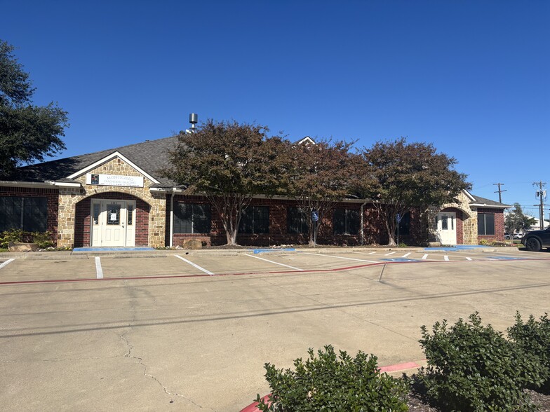 Primary Photo Of 649 Alsbury Blvd, Burleson Medical For Sale